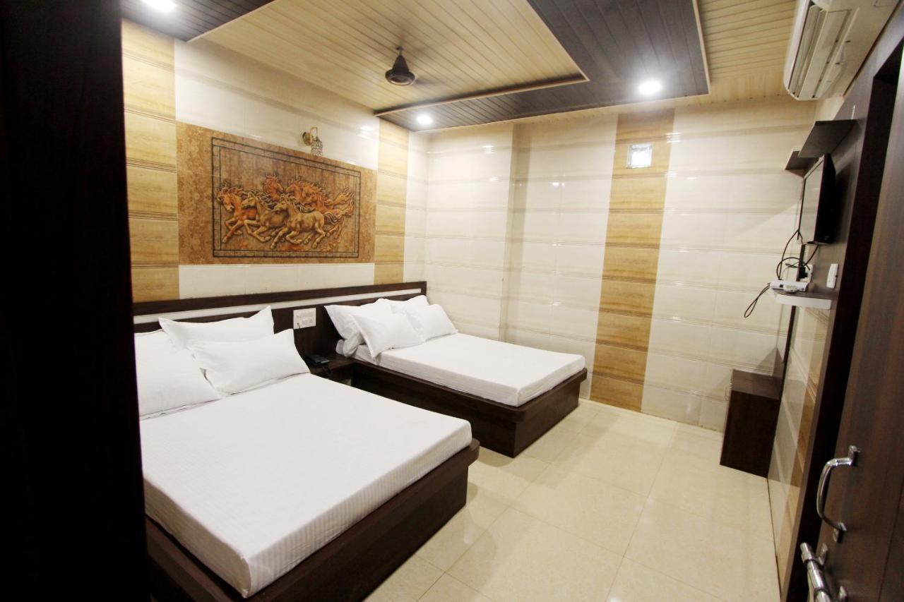 Hotel Raj Inn Ajmer Sharif Bagian luar foto