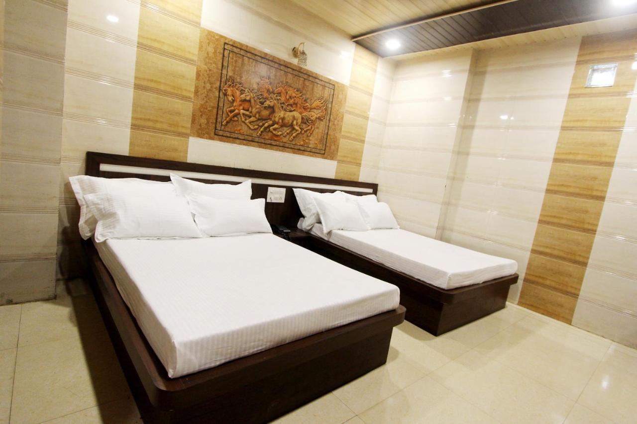 Hotel Raj Inn Ajmer Sharif Bagian luar foto