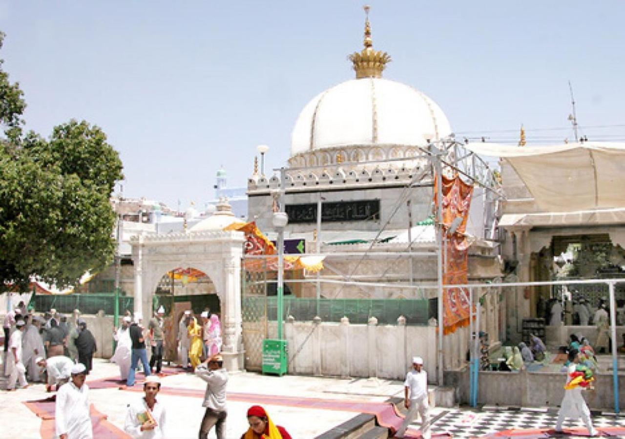 Hotel Raj Inn Ajmer Sharif Bagian luar foto